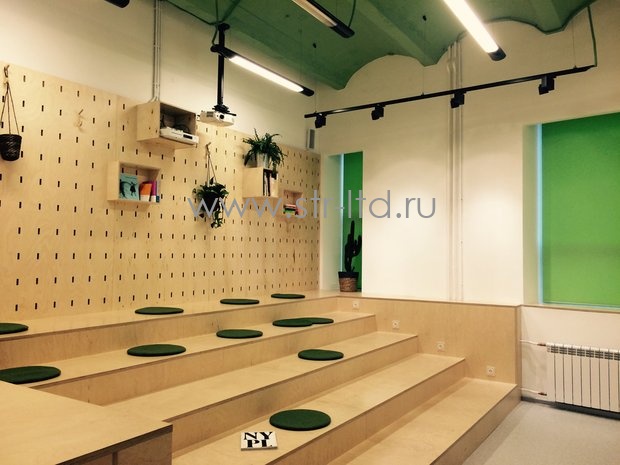 Подиум из фанеры, подиум с посадочными местами