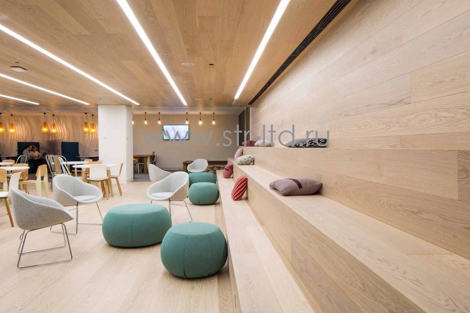 Подиум из фанеры, подиум с посадочными местами